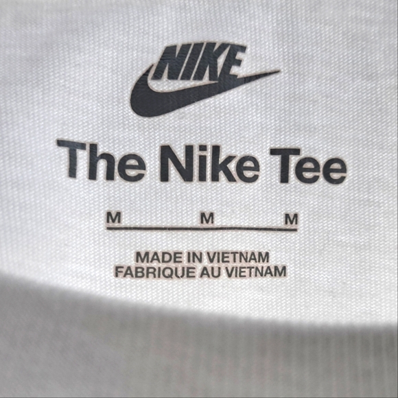 Nike Youth Graphic Tee, sz M - Picture 3 of 3